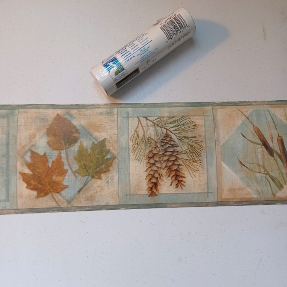 Wallpaper Border Leaves, Pinecones, and Cattails